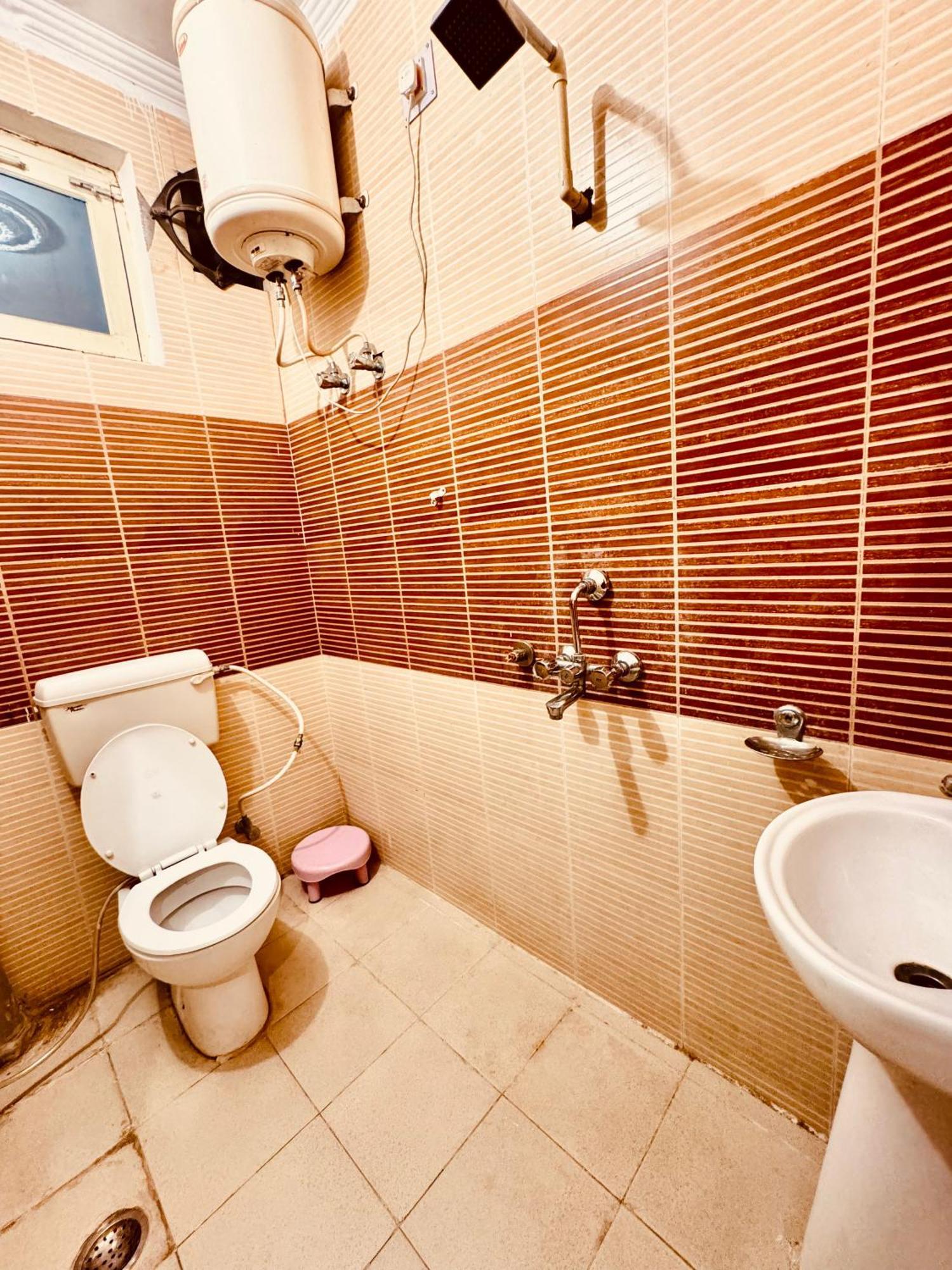 Qube House Bnb Rishikesh Bagian luar foto