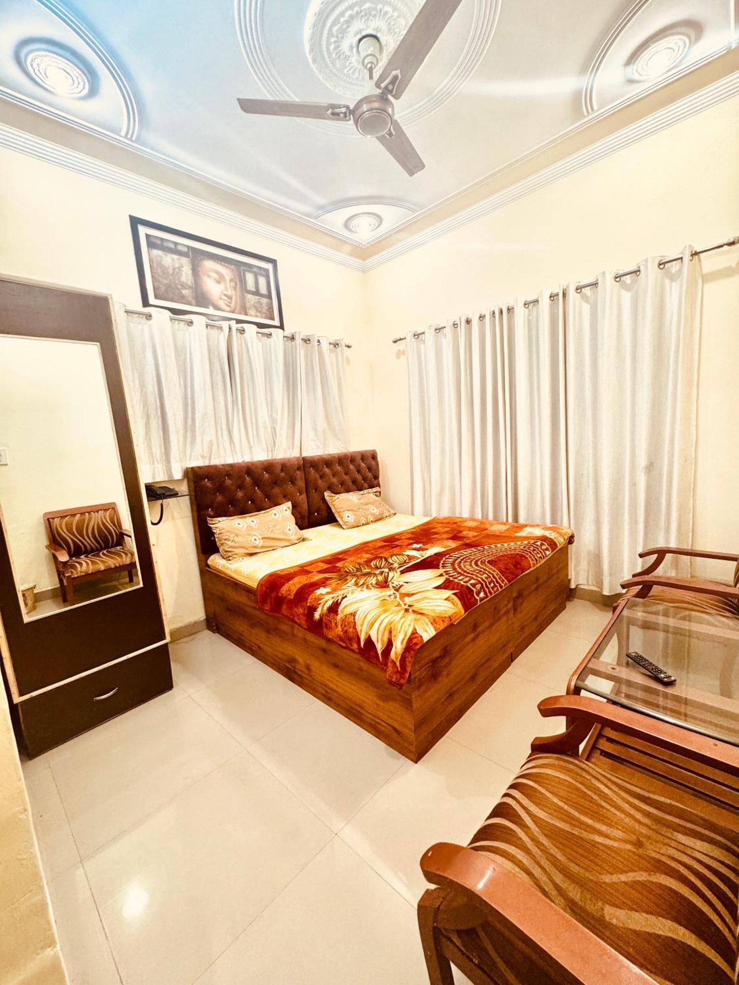 Qube House Bnb Rishikesh Bagian luar foto